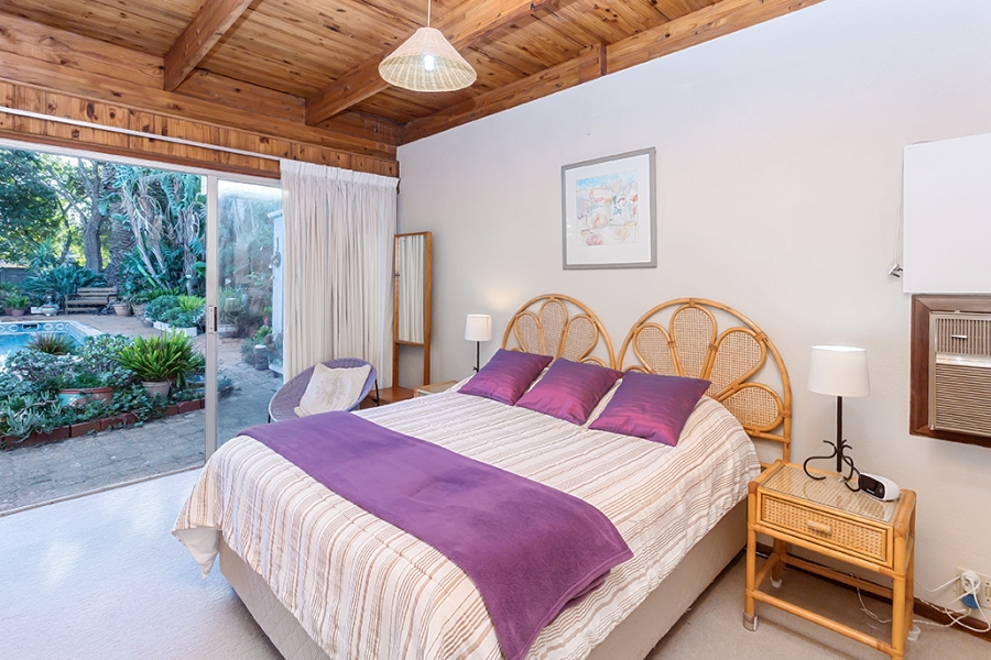 5 Bedroom Property for Sale in Table View Western Cape